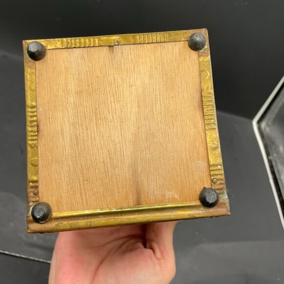 Antique Patterned Brass On Wood Metal Lined Tea Caddy w/ Countryside Image - Picture 11 of 11